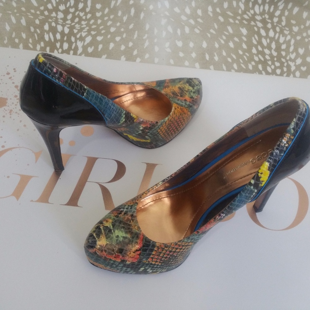 Bcbgeneration Peyton Multi Colored Snakeskin Pump - image 4